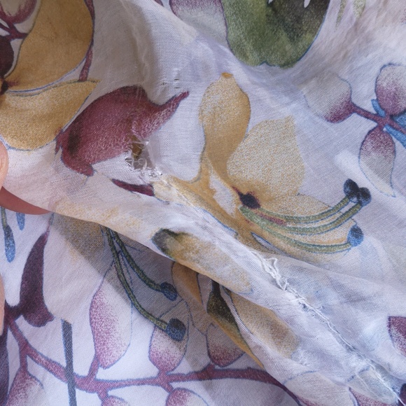 3 for $30 flowery boho blouse - Picture 13 of 15